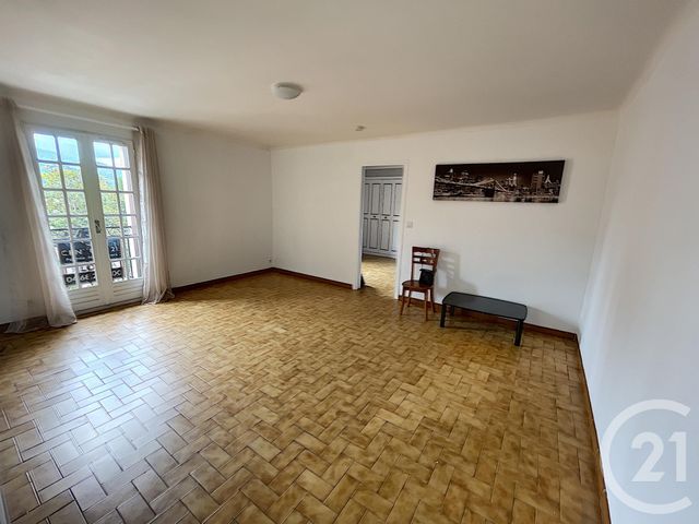 Afficher la photo en grand Appartement F2 à louer - 2 pièces - 42.1 m2 - ARLES SUR TECH - 66 - LANGUEDOC-ROUSSILLON - Century 21 Agence Des Cerisiers