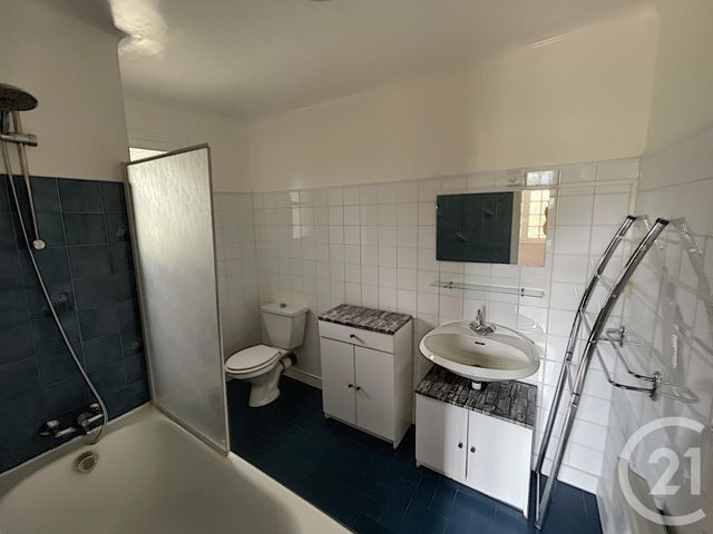 Afficher la photo en grand Appartement F2 à louer - 2 pièces - 42.1 m2 - ARLES SUR TECH - 66 - LANGUEDOC-ROUSSILLON - Century 21 Agence Des Cerisiers