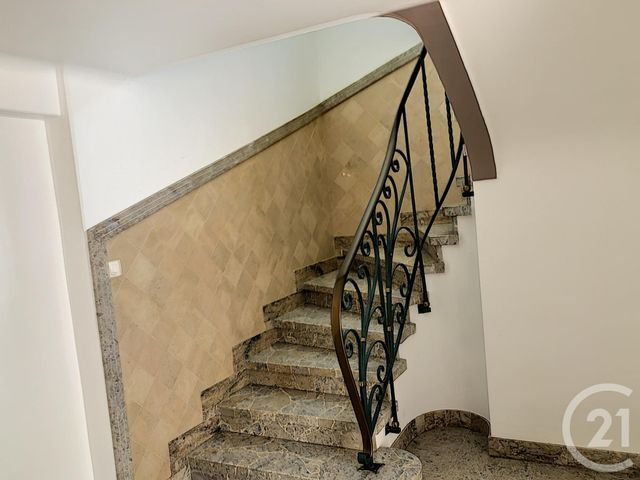 Afficher la photo en grand maison à vendre - 8 pièces - 182.0 m2 - LE BOULOU - 66 - LANGUEDOC-ROUSSILLON - Century 21 Agence Des Cerisiers