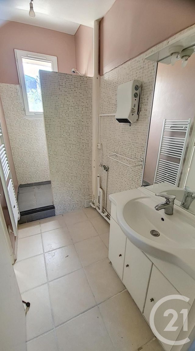 maison à vendre - 7 pièces - 128.12 m2 - AMELIE LES BAINS PALALDA - 66 - LANGUEDOC-ROUSSILLON - Century 21 Agence Des Cerisiers maison à vendre - 7 pièces - 128.12 m2 - AMELIE LES BAINS PALALDA - 66 - LANGUEDOC-ROUSSILLON - Century 21 Agence Des Cerisiers