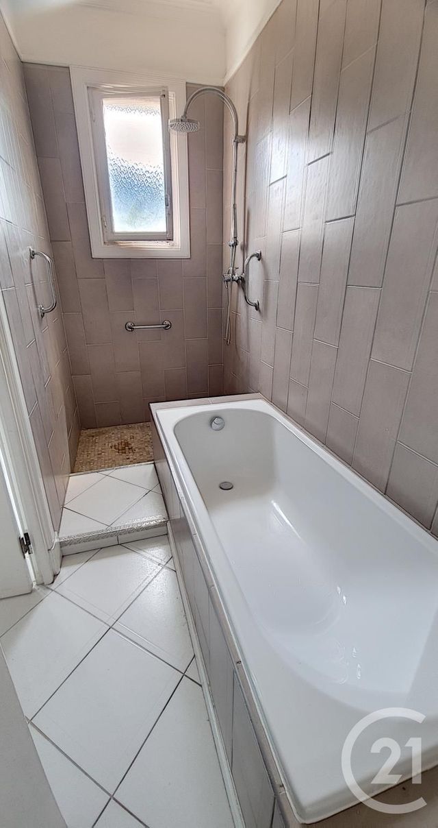 maison à vendre - 7 pièces - 128.12 m2 - AMELIE LES BAINS PALALDA - 66 - LANGUEDOC-ROUSSILLON - Century 21 Agence Des Cerisiers maison à vendre - 7 pièces - 128.12 m2 - AMELIE LES BAINS PALALDA - 66 - LANGUEDOC-ROUSSILLON - Century 21 Agence Des Cerisiers