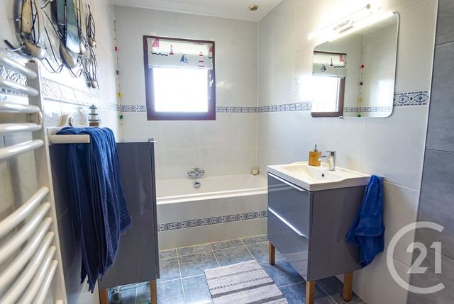 maison à vendre - 5 pièces - 160.49 m2 - CERET - 66 - LANGUEDOC-ROUSSILLON - Century 21 Agence Des Cerisiers maison à vendre - 5 pièces - 160.49 m2 - CERET - 66 - LANGUEDOC-ROUSSILLON - Century 21 Agence Des Cerisiers