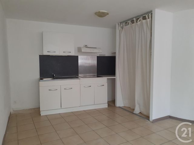 Studio à louer - 1 pièce - 25.57 m2 - LE BOULOU - 66 - LANGUEDOC-ROUSSILLON - Century 21 Agence Des Cerisiers Studio à louer - 1 pièce - 25.57 m2 - LE BOULOU - 66 - LANGUEDOC-ROUSSILLON - Century 21 Agence Des Cerisiers