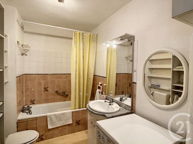 Afficher la photo en grand Appartement F2 à vendre - 2 pièces - 51.66 m2 - AMELIE LES BAINS PALALDA - 66 - LANGUEDOC-ROUSSILLON - Century 21 Agence Des Cerisiers