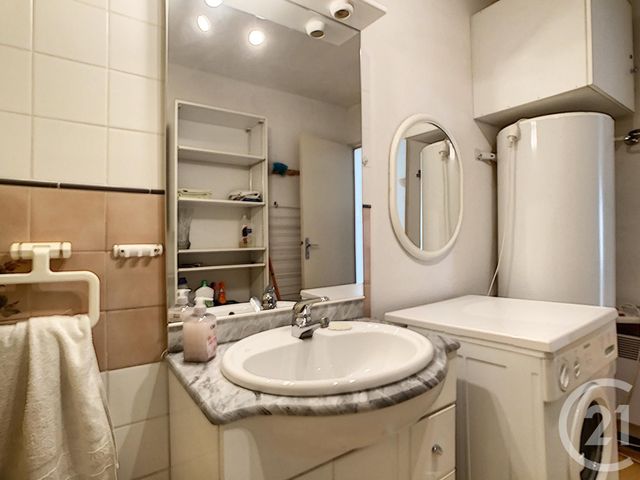 Afficher la photo en grand Appartement F2 à vendre - 2 pièces - 51.66 m2 - AMELIE LES BAINS PALALDA - 66 - LANGUEDOC-ROUSSILLON - Century 21 Agence Des Cerisiers