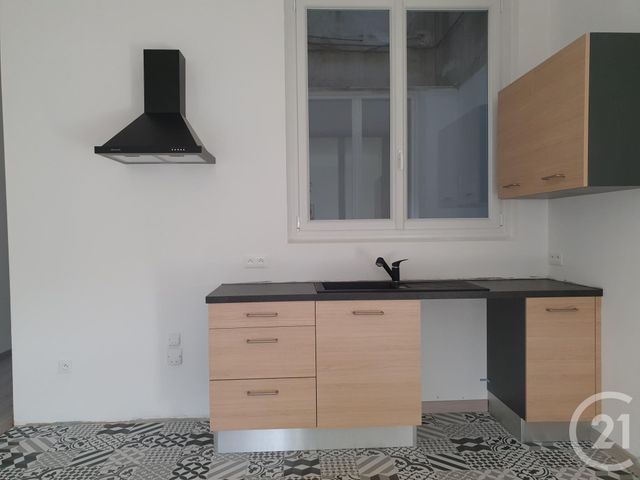 Appartement F3 à louer - 3 pièces - 73.59 m2 - CERET - 66 - LANGUEDOC-ROUSSILLON - Century 21 Agence Des Cerisiers Appartement F3 à louer - 3 pièces - 73.59 m2 - CERET - 66 - LANGUEDOC-ROUSSILLON - Century 21 Agence Des Cerisiers
