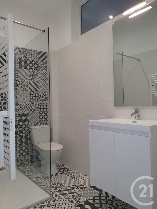 Appartement F3 à louer - 3 pièces - 73.59 m2 - CERET - 66 - LANGUEDOC-ROUSSILLON - Century 21 Agence Des Cerisiers Appartement F3 à louer - 3 pièces - 73.59 m2 - CERET - 66 - LANGUEDOC-ROUSSILLON - Century 21 Agence Des Cerisiers