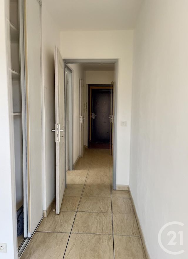 Appartement F2 à vendre - 2 pièces - 35.25 m2 - CERET - 66 - LANGUEDOC-ROUSSILLON - Century 21 Agence Des Cerisiers Appartement F2 à vendre - 2 pièces - 35.25 m2 - CERET - 66 - LANGUEDOC-ROUSSILLON - Century 21 Agence Des Cerisiers