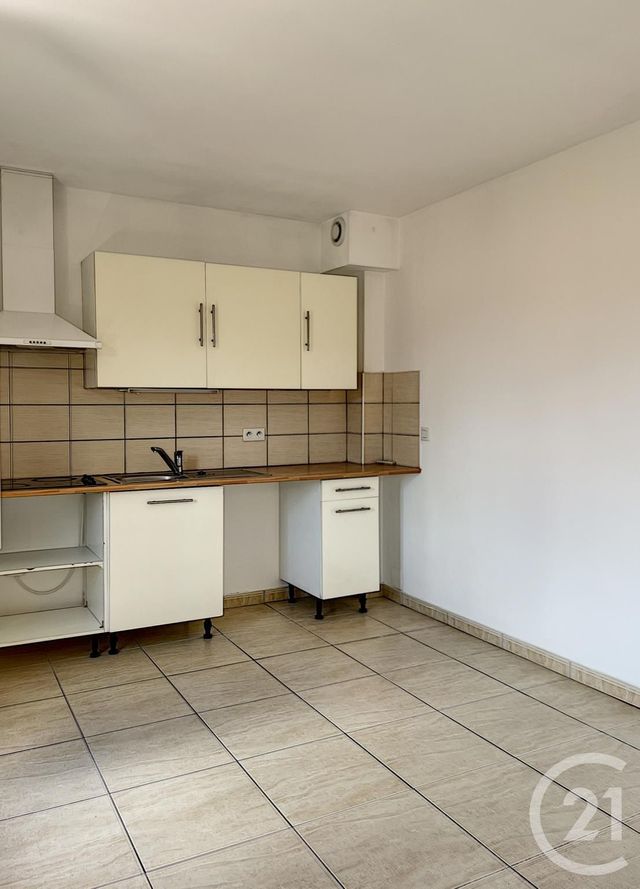 Appartement F2 à vendre - 2 pièces - 35.25 m2 - CERET - 66 - LANGUEDOC-ROUSSILLON - Century 21 Agence Des Cerisiers Appartement F2 à vendre - 2 pièces - 35.25 m2 - CERET - 66 - LANGUEDOC-ROUSSILLON - Century 21 Agence Des Cerisiers