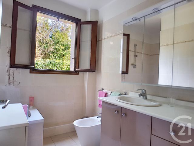 Appartement F3 à vendre - 3 pièces - 68.99 m2 - AMELIE LES BAINS PALALDA - 66 - LANGUEDOC-ROUSSILLON - Century 21 Agence Des Cerisiers Appartement F3 à vendre - 3 pièces - 68.99 m2 - AMELIE LES BAINS PALALDA - 66 - LANGUEDOC-ROUSSILLON - Century 21 Agence Des Cerisiers