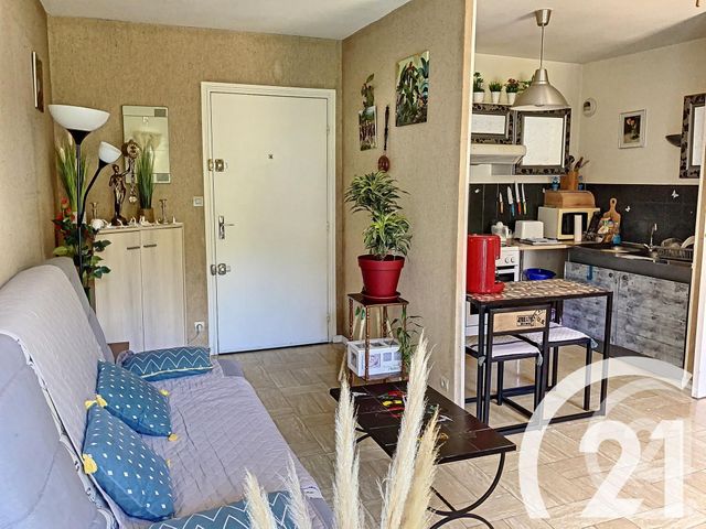 Afficher la photo en grand Appartement F2 à vendre - 2 pièces - 36.5 m2 - AMELIE LES BAINS PALALDA - 66 - LANGUEDOC-ROUSSILLON - Century 21 Agence Des Cerisiers