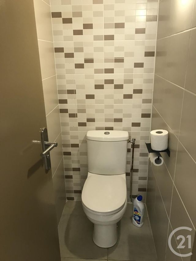 Afficher la photo en grand Appartement F3 à louer - 3 pièces - 98.0 m2 - CERET - 66 - LANGUEDOC-ROUSSILLON - Century 21 Agence Des Cerisiers