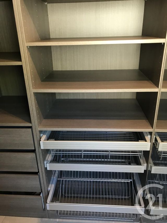 Afficher la photo en grand Appartement F3 à louer - 3 pièces - 98.0 m2 - CERET - 66 - LANGUEDOC-ROUSSILLON - Century 21 Agence Des Cerisiers