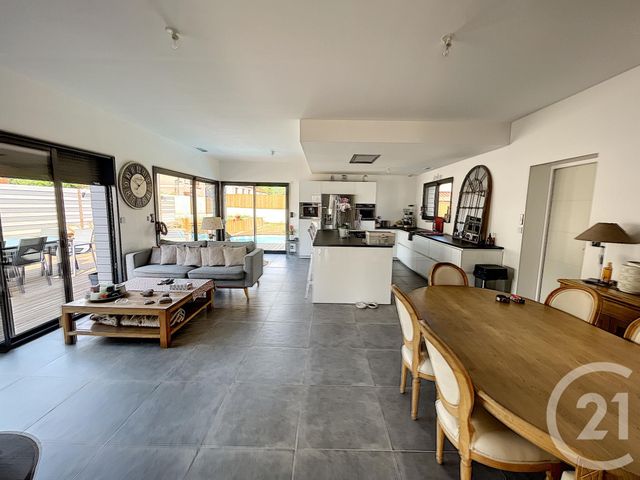Afficher la photo en grand maison à vendre - 4 pièces - 118.72 m2 - CERET - 66 - LANGUEDOC-ROUSSILLON - Century 21 Agence Des Cerisiers