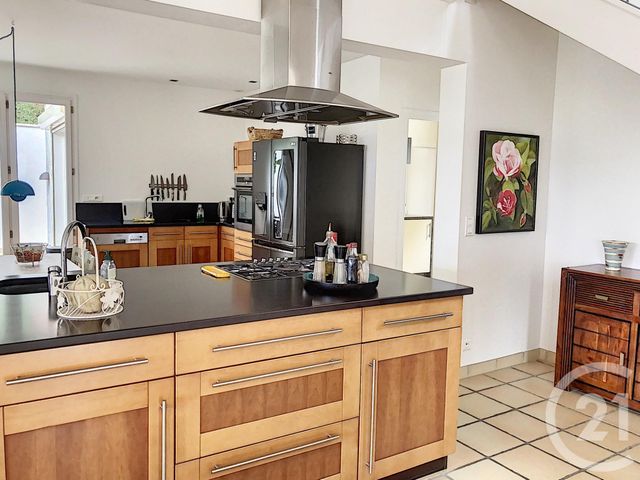 Afficher la photo en grand maison à vendre - 7 pièces - 226.0 m2 - CERET - 66 - LANGUEDOC-ROUSSILLON - Century 21 Agence Des Cerisiers