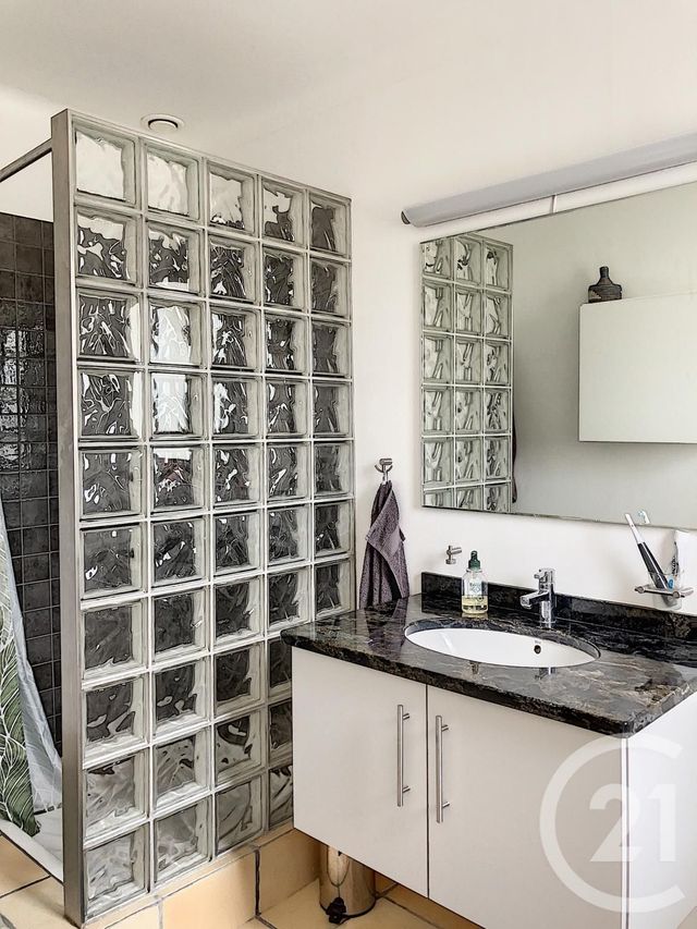Afficher la photo en grand maison à vendre - 7 pièces - 226.0 m2 - CERET - 66 - LANGUEDOC-ROUSSILLON - Century 21 Agence Des Cerisiers