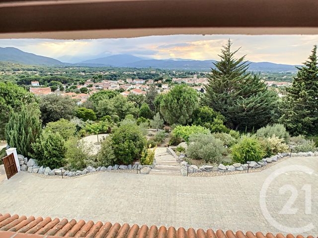 Afficher la photo en grand maison à vendre - 7 pièces - 226.0 m2 - CERET - 66 - LANGUEDOC-ROUSSILLON - Century 21 Agence Des Cerisiers