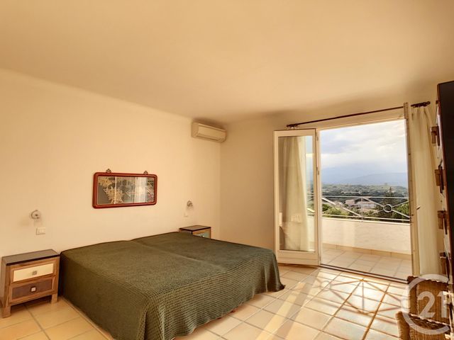 Afficher la photo en grand maison à vendre - 7 pièces - 226.0 m2 - CERET - 66 - LANGUEDOC-ROUSSILLON - Century 21 Agence Des Cerisiers