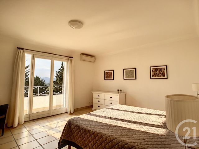 Afficher la photo en grand maison à vendre - 7 pièces - 226.0 m2 - CERET - 66 - LANGUEDOC-ROUSSILLON - Century 21 Agence Des Cerisiers