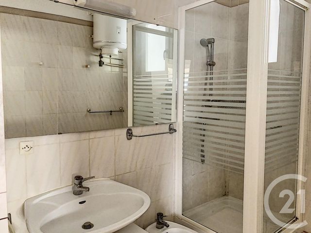 Afficher la photo en grand Appartement F3 à vendre - 3 pièces - 59.7 m2 - AMELIE LES BAINS PALALDA - 66 - LANGUEDOC-ROUSSILLON - Century 21 Agence Des Cerisiers