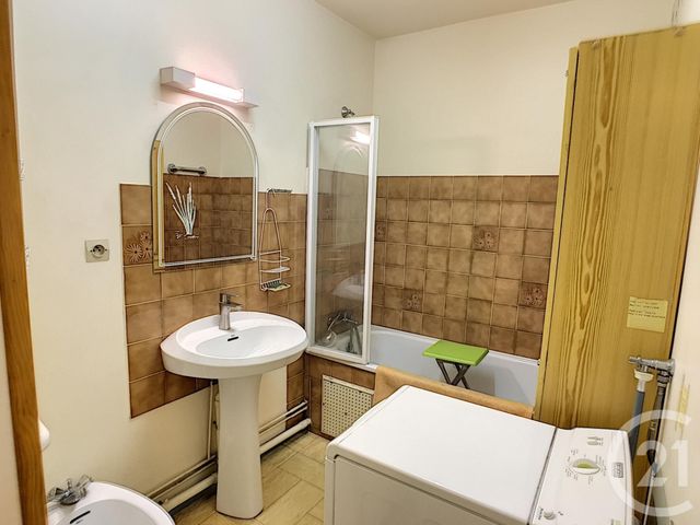 Afficher la photo en grand Appartement F2 à vendre - 2 pièces - 33.2 m2 - AMELIE LES BAINS PALALDA - 66 - LANGUEDOC-ROUSSILLON - Century 21 Agence Des Cerisiers