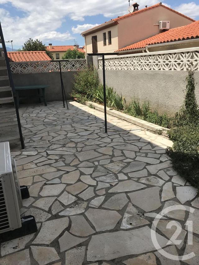 Afficher la photo en grand Appartement F3 à louer - 3 pièces - 58.44 m2 - CERET - 66 - LANGUEDOC-ROUSSILLON - Century 21 Agence Des Cerisiers
