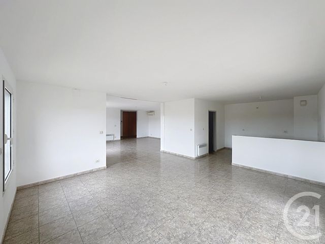 Appartement F3 à vendre - 3 pièces - 120.36 m2 - CERET - 66 - LANGUEDOC-ROUSSILLON - Century 21 Agence Des Cerisiers