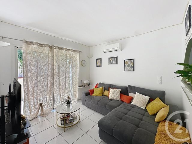 Appartement T2 à vendre - 2 pièces - 48.45 m2 - CERET - 66 - LANGUEDOC-ROUSSILLON - Century 21 Agence Des Cerisiers