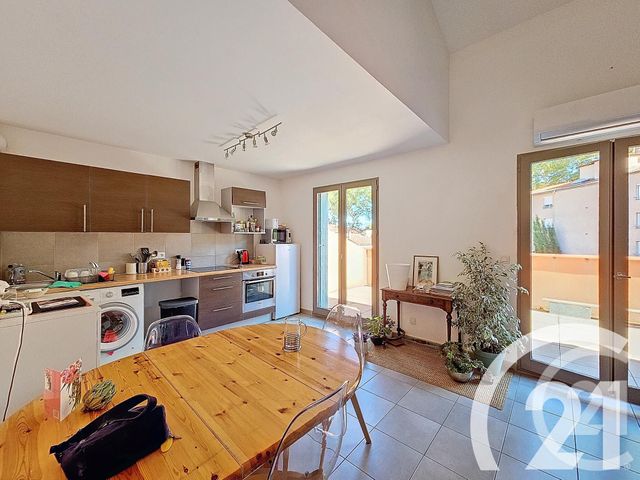 Afficher la photo en grand Appartement F3 à vendre - 3 pièces - 74.0 m2 - CERET - 66 - LANGUEDOC-ROUSSILLON - Century 21 Agence Des Cerisiers