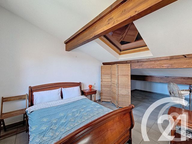 Afficher la photo en grand Appartement F3 à vendre - 3 pièces - 74.0 m2 - CERET - 66 - LANGUEDOC-ROUSSILLON - Century 21 Agence Des Cerisiers