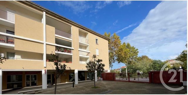 Appartement F4 à vendre - 4 pièces - 122.6 m2 - CERET - 66 - LANGUEDOC-ROUSSILLON - Century 21 Agence Des Cerisiers