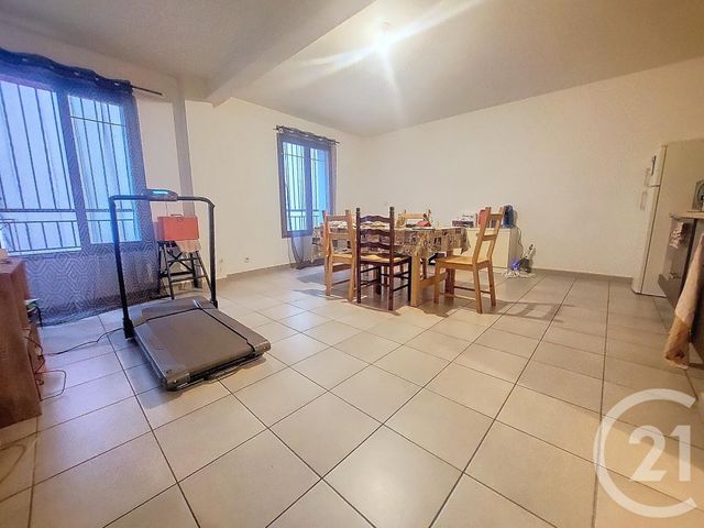 Appartement F3 à vendre - 3 pièces - 64.5 m2 - CERET - 66 - LANGUEDOC-ROUSSILLON - Century 21 Agence Des Cerisiers